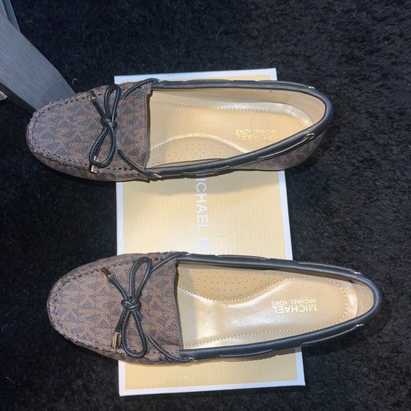 MK Sutton Logo Moccasin - Picture 2 of 3